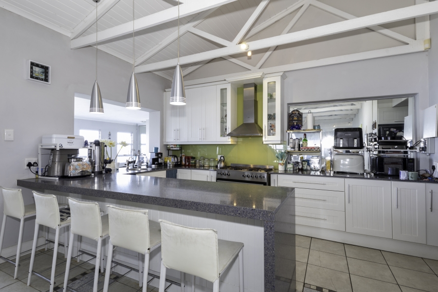 11 Bedroom Property for Sale in West Beach Eastern Cape